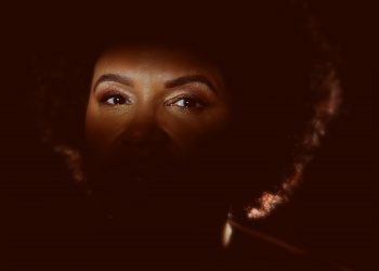 Teresa Cristina dá 'Notícia boa' com Cézar Mendes entre as oito músicas autorais do álbum 'Tudo que eu tenho'